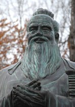 Konfuciusz szobor