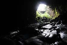 Barlang és fény