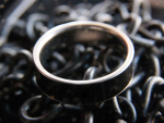 fekete gyűrű